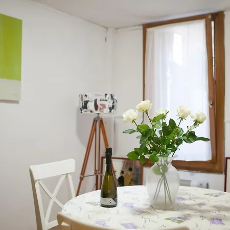 Apartman Andrea 2200 *